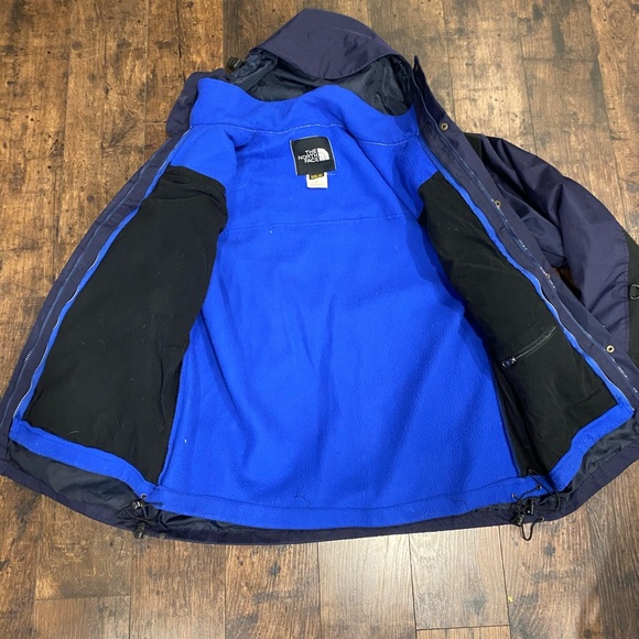 The North Face Gore-Tex Summit Series Jacket - Picture 3 of 7